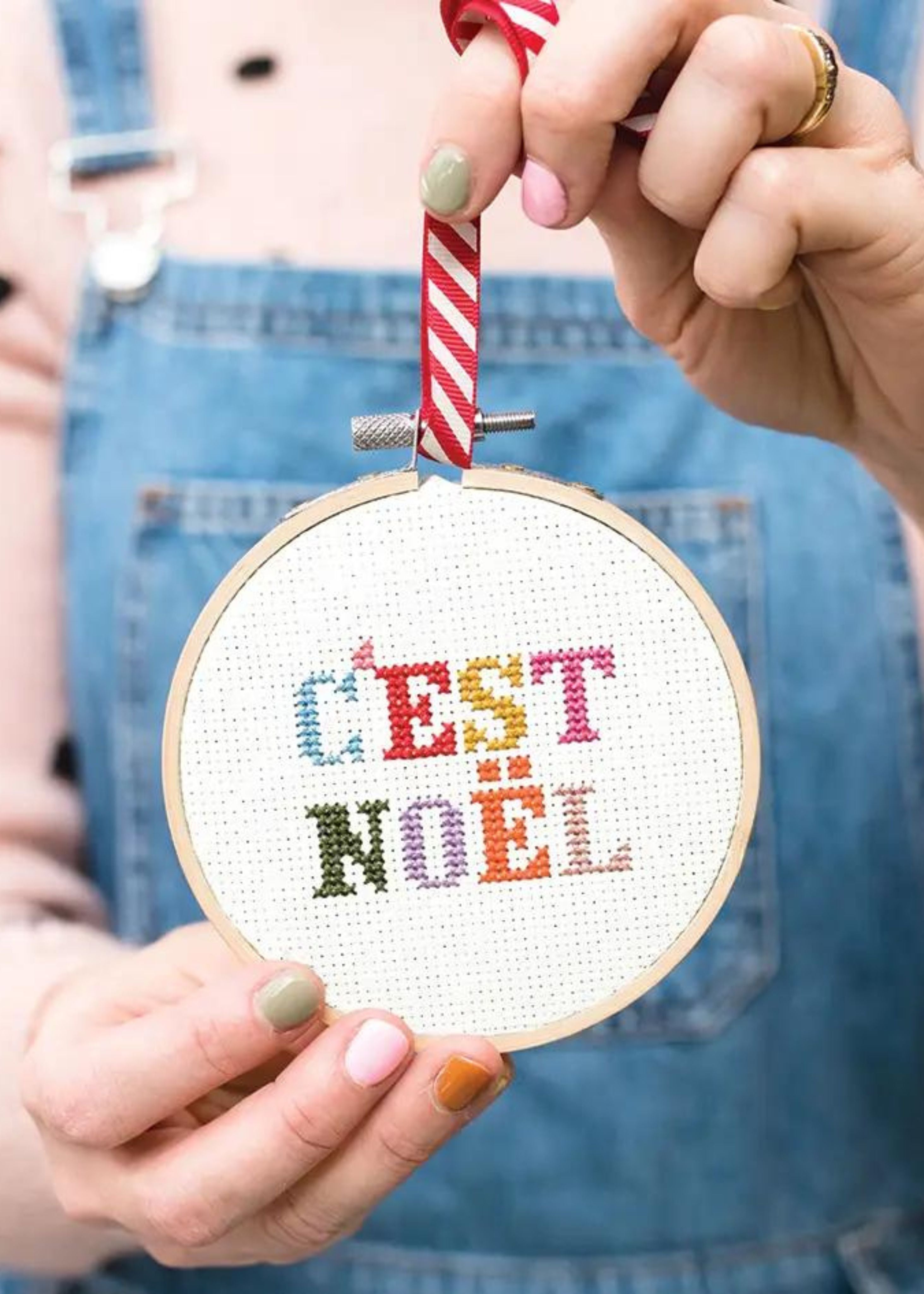 Cross stitch kit, c'est noel